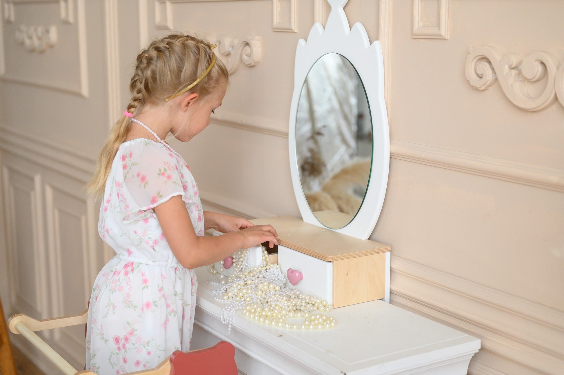 Kids Table and Chair Set - Vanity Table for kids and family play, image 8