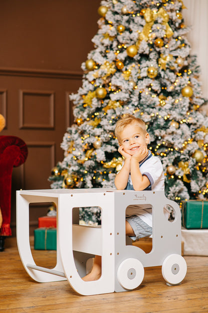 Classic 3-in-1 Convertible Learning Tower for kids and family play, image 3