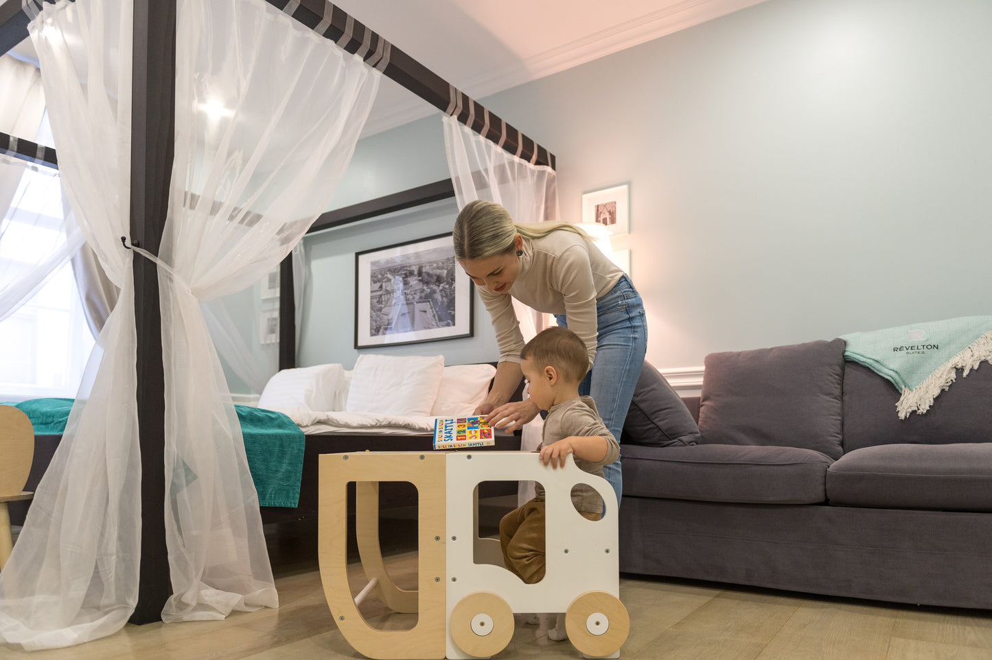 Classic 3-in-1 Convertible Learning Tower for kids and family play, image 6