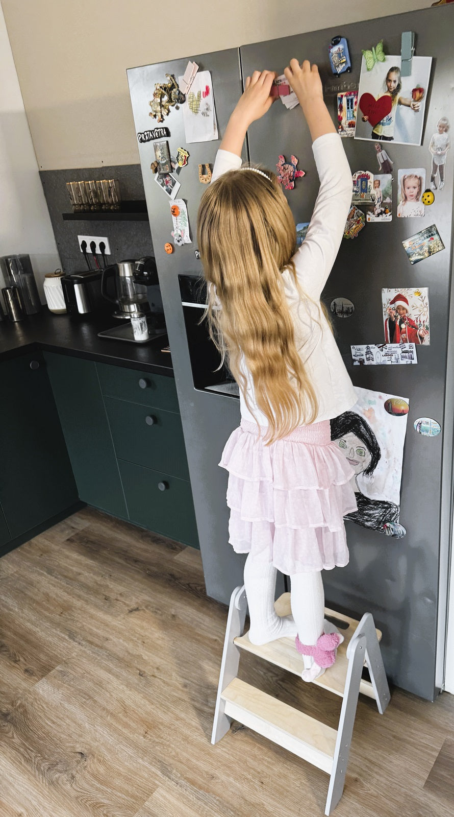 Foldable 2-in-1 Kids Step Stool for kids and family play, image 3